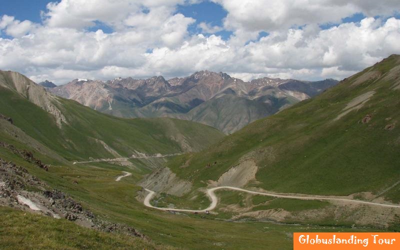 Kalmak Ashuu Pass