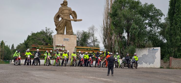The Ultimate Central Asia Motorbike Adveture: Kyrgyzstan & Pamir Highway